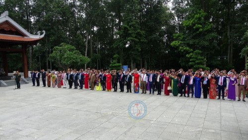 Báo công dâng Bác tại Khu di tích Chủ tịch Hồ Chí Minh, K9 - Đá Chông, Ba Vì, Hà Nội