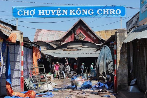 Chợ trung tâm huyện Kông Chro sau vụ cháy.