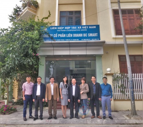 Đoàn công tác đến thăm văn phòng đại diện của Liên Hiệp HTX tại thành phố Thanh Hóa.
