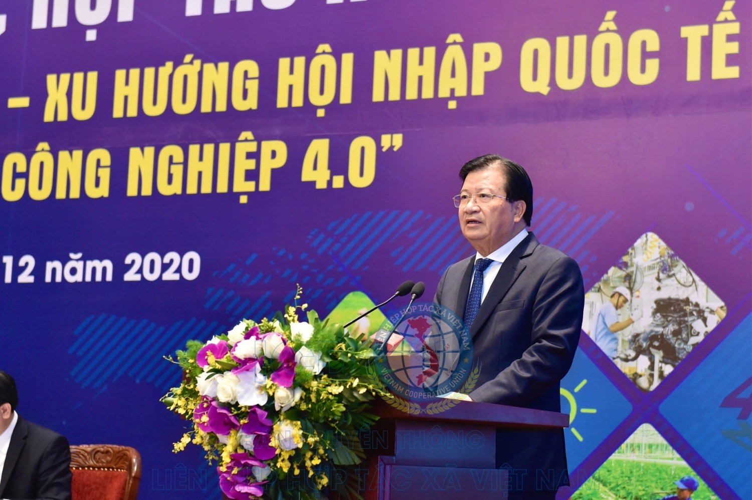 Phó Thủ tướng Chính phủ Trịnh Đình Dũng phát biểu tại Diễn Đàn