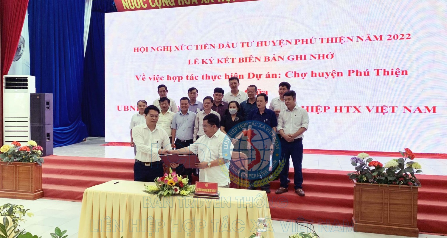 Huyện Phú Thiện ký kết hợp tác thực hiện dự án Chợ Phú Thiện với Liên hiệp hợp tác xã Việt Nam